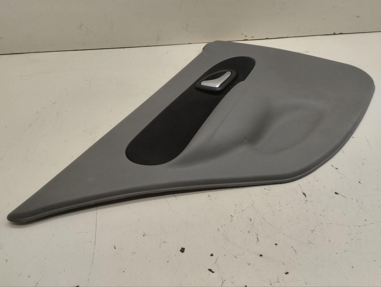 Обшивка двери задней левой Renault Symbol (2) 2008-2012