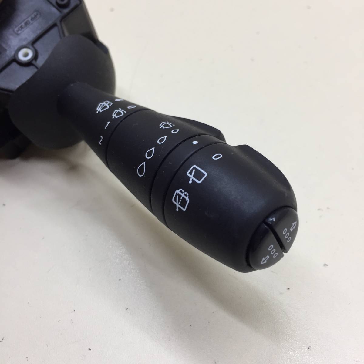 Переключатель стеклоочистителей Lada X-RAY 2016>