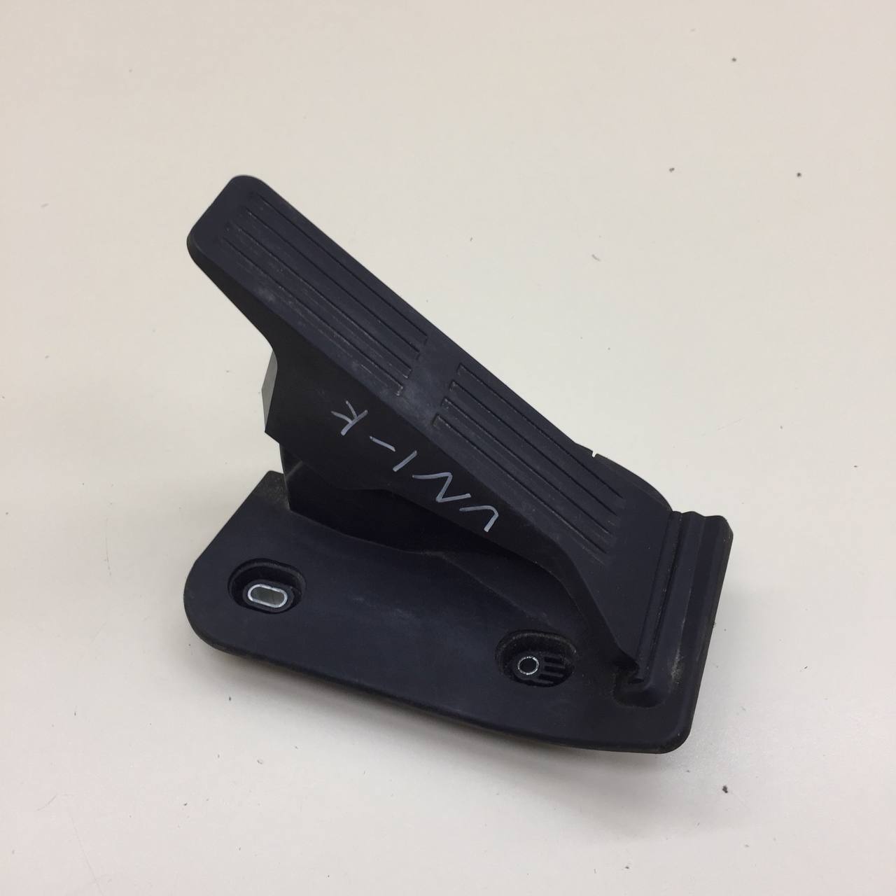 Педаль газа Changan UNI-K 2020>