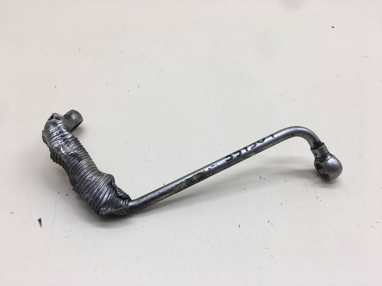 Трубка масляная Volkswagen Tiguan (5N2) 2011-2016