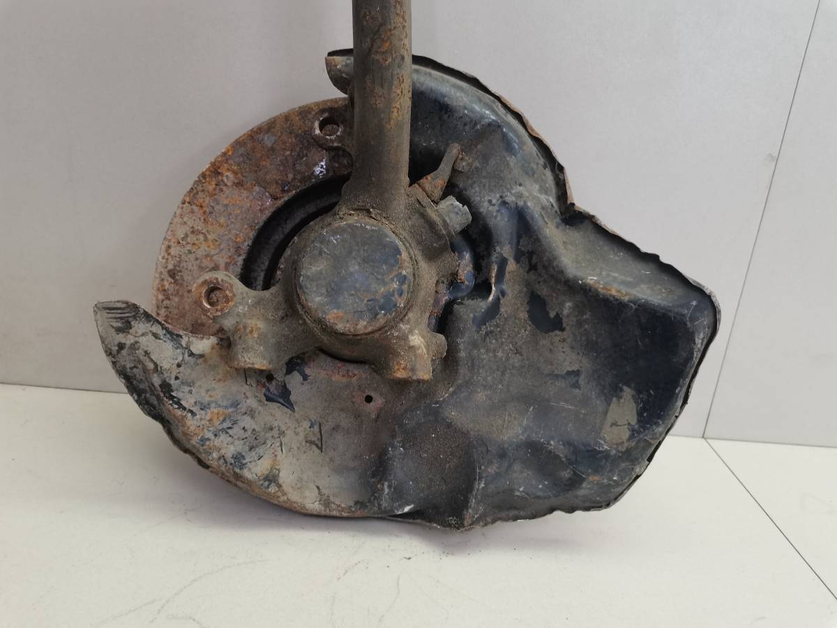 Кулак поворотный передний левый Toyota Crown (S170) 1999-2003