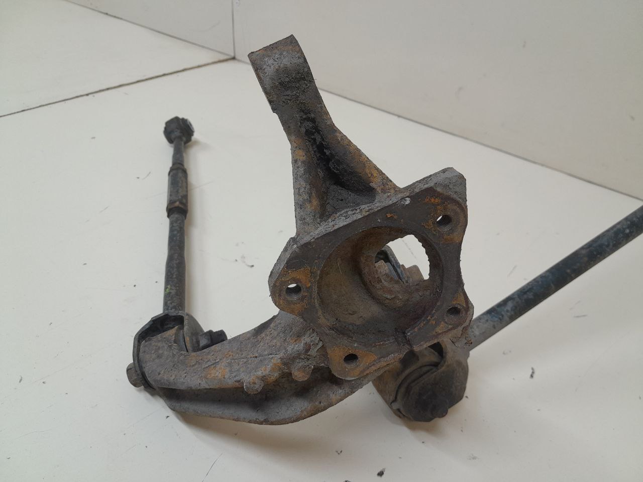 Кулак поворотный задний правый Toyota Camry (XV50) 2011-2017