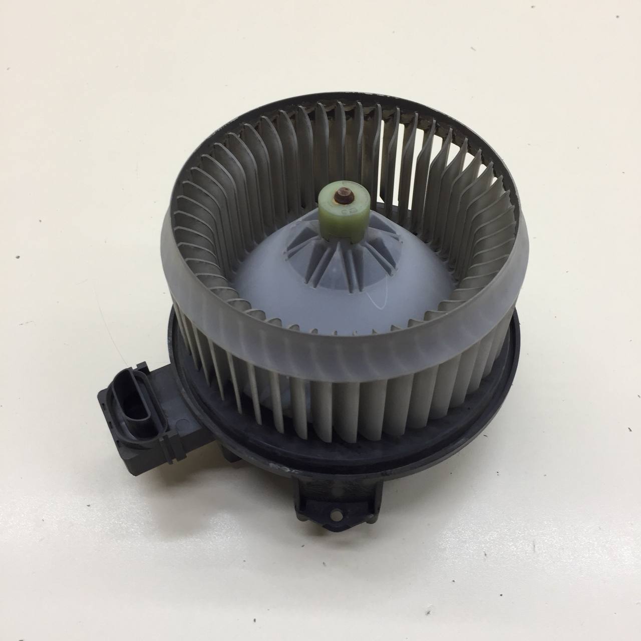 Моторчик отопителя Toyota Rav 4 (A30) 2006-2013