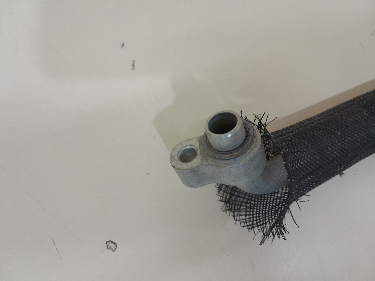 Трубка кондиционера Chevrolet TrailBlazer (GMT360) 2001-2010