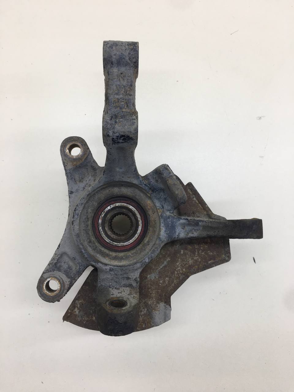 Кулак поворотный передний правый Chevrolet Aveo T250 2005-2011