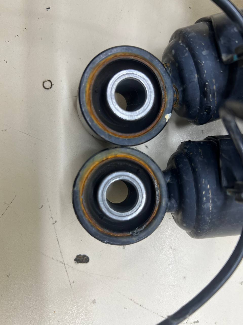 Амортизатор задний EXEED RX 2022>