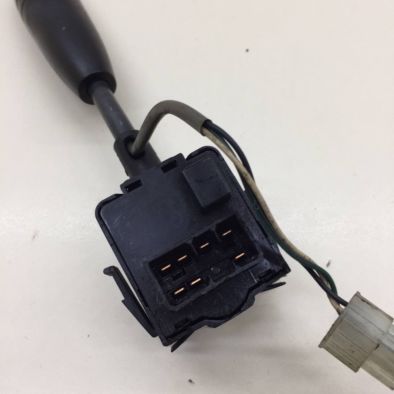 Переключатель поворотов подрулевой Chevrolet Aveo T250 2005-2011