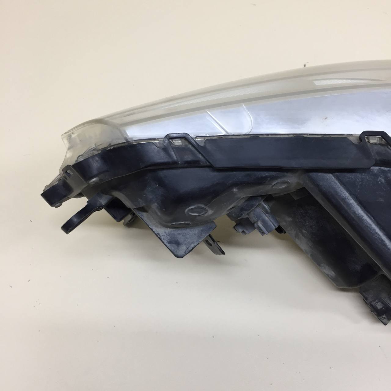 Фара правая Nissan DAYZ (B21W) 2013-2019