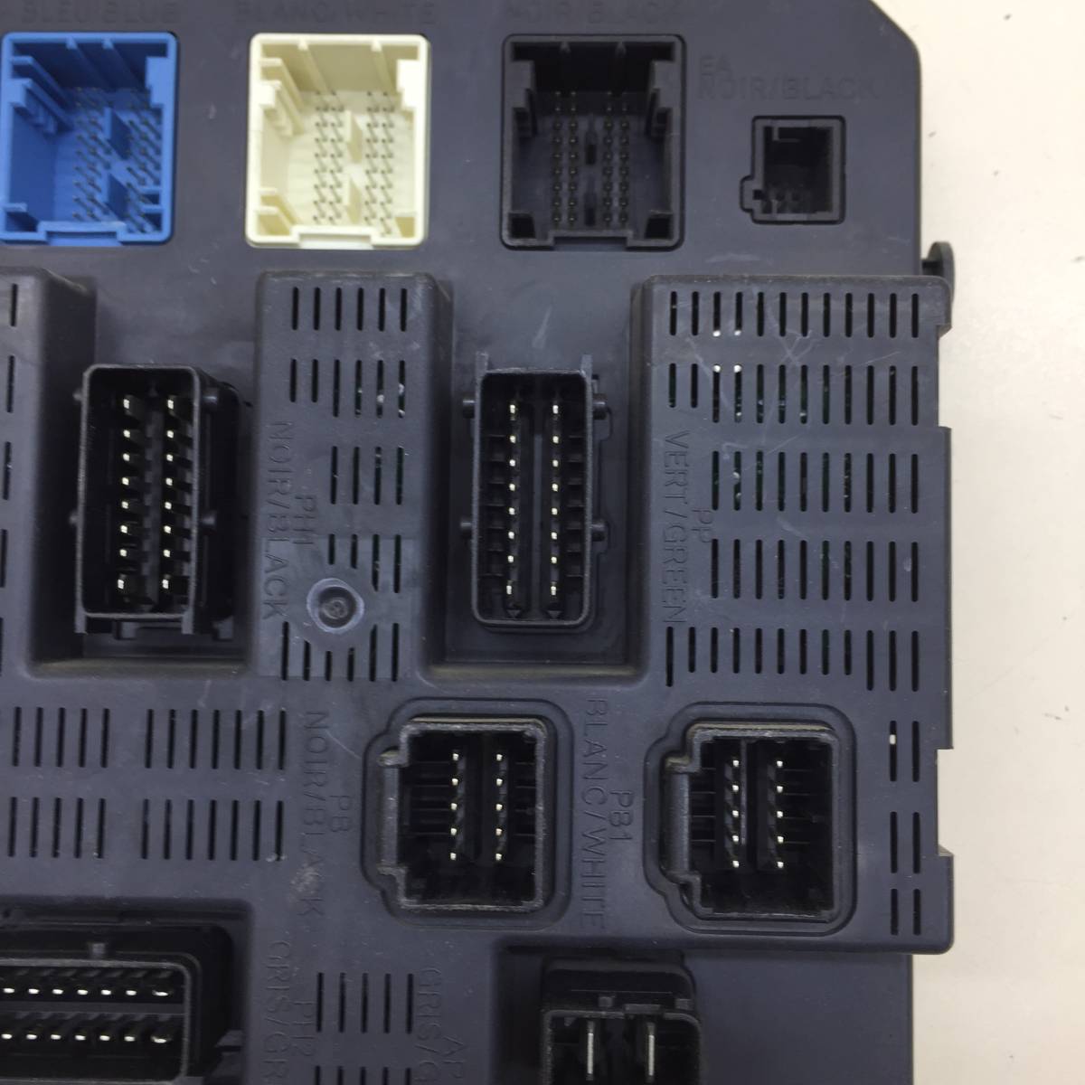 Блок предохранителей Peugeot 308 2007>