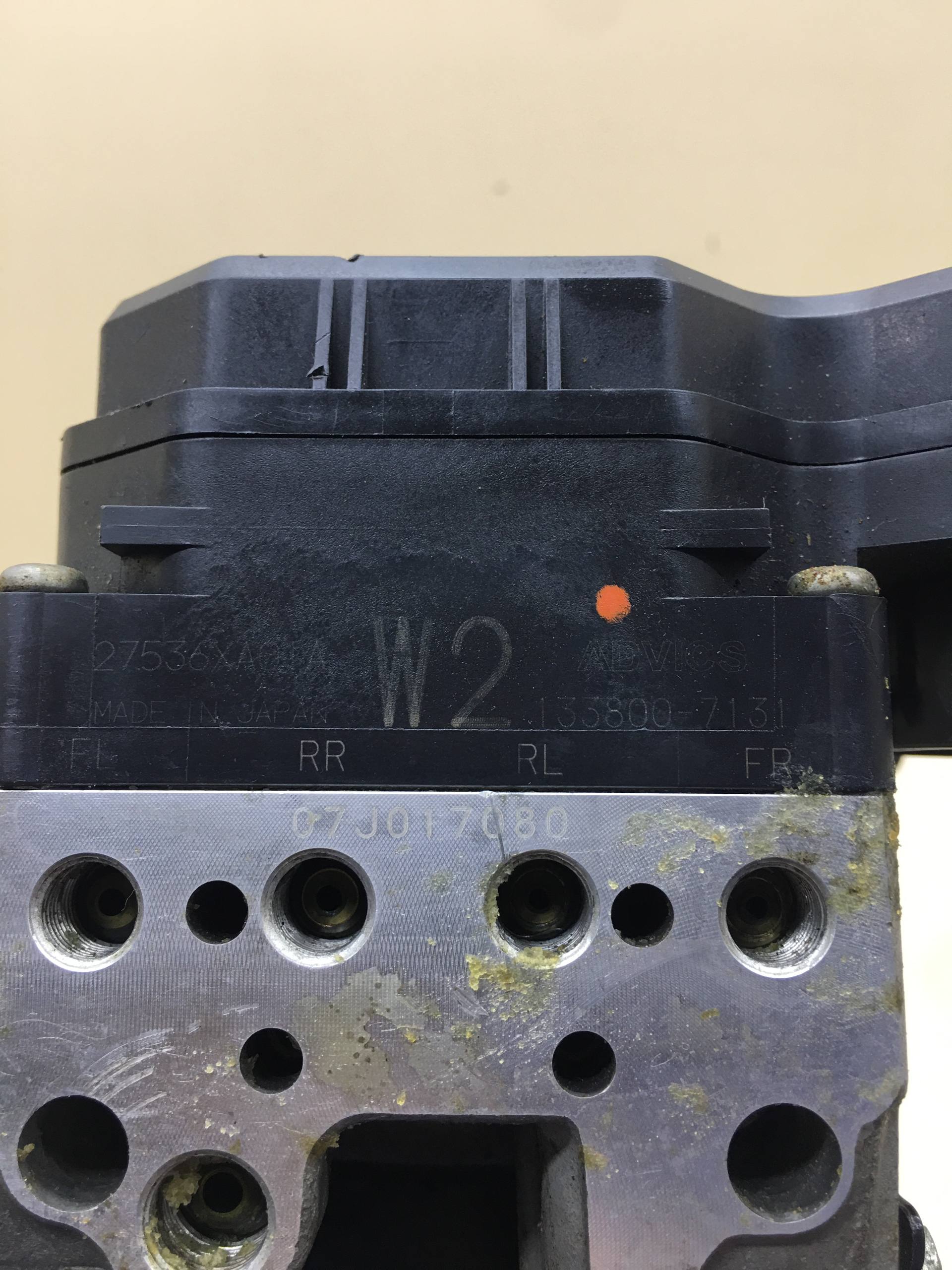 Блок ABS (насос) Subaru B9 Tribeca (WX/W10) 2004-2008