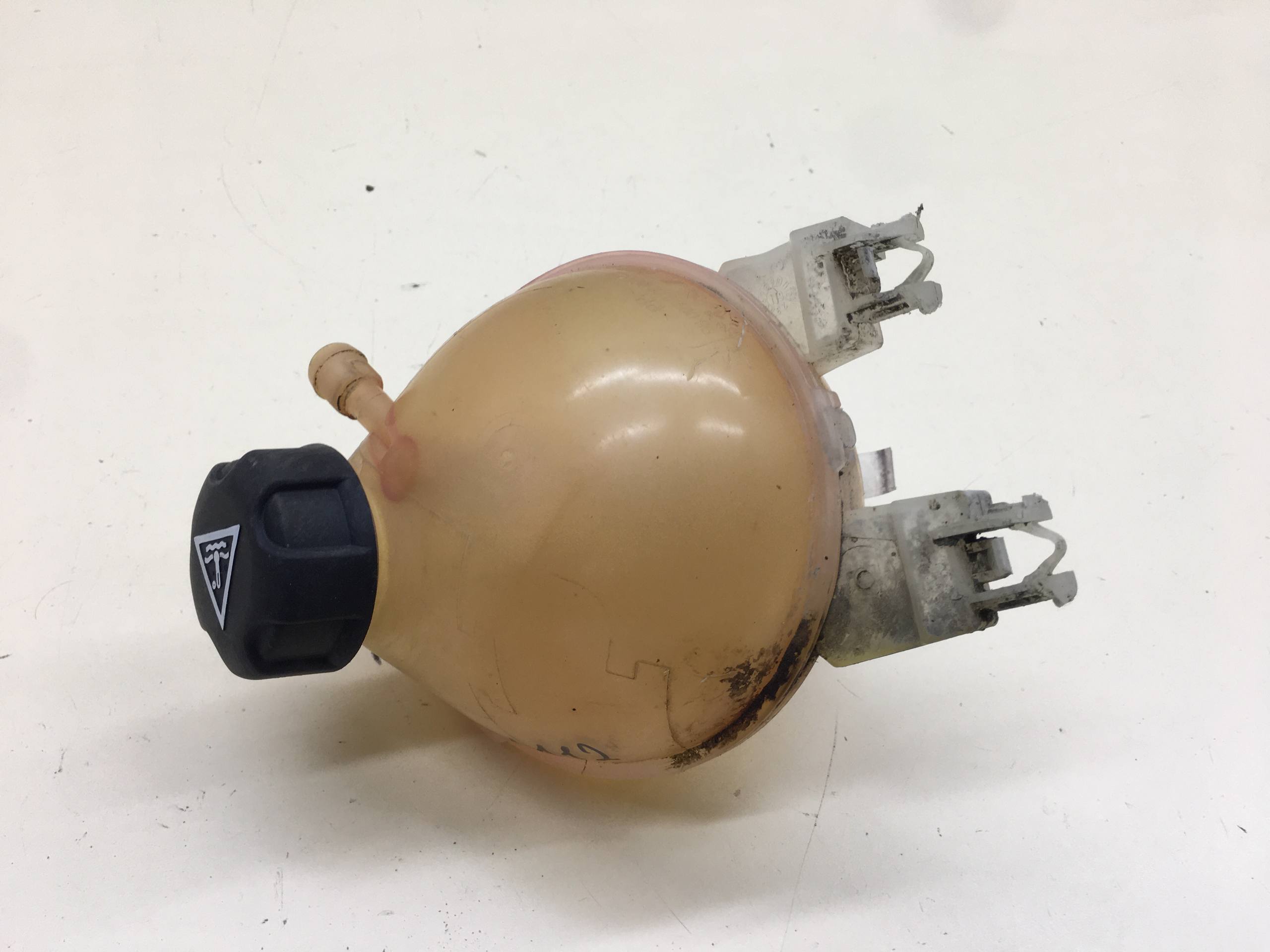 Бачок расширительный Peugeot 208 2012>