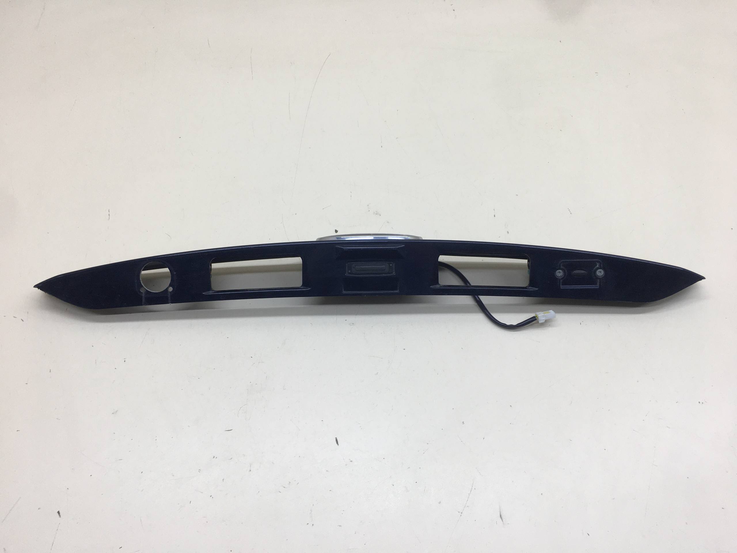 Накладка двери багажника Subaru XV (G33,G43) 2011-2017