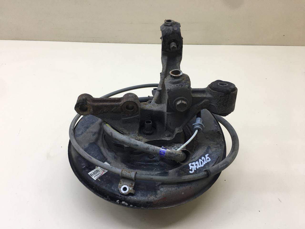 Кулак поворотный задний правый Toyota Camry (XV50) 2011-2017