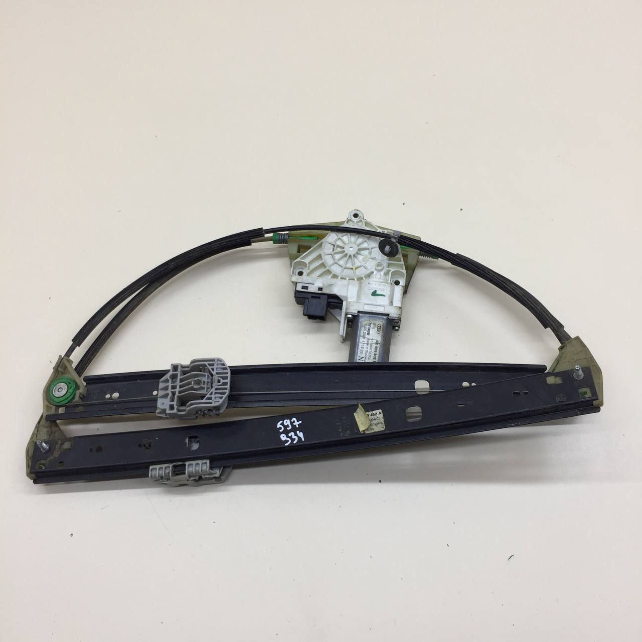 Стеклоподъемник электр. задний правый Audi Q7 (4L) 2005-2015