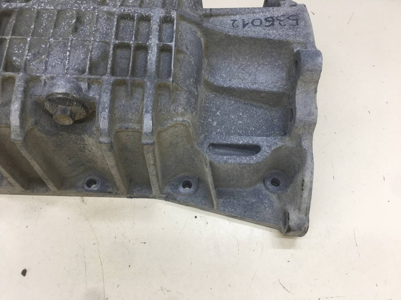 Поддон масляный двигателя Ford Focus 2 (DA) 2005-2008