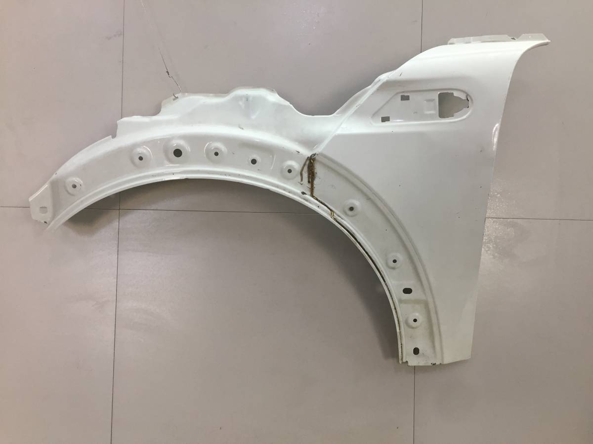 Крыло переднее левое Mini Cooper 2000>