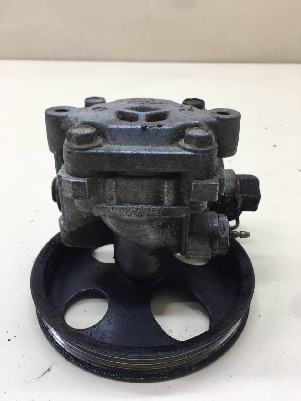 Насос гидроусилителя (электрогидроусилитель, ЭГУР) Suzuki Liana 2001-2007