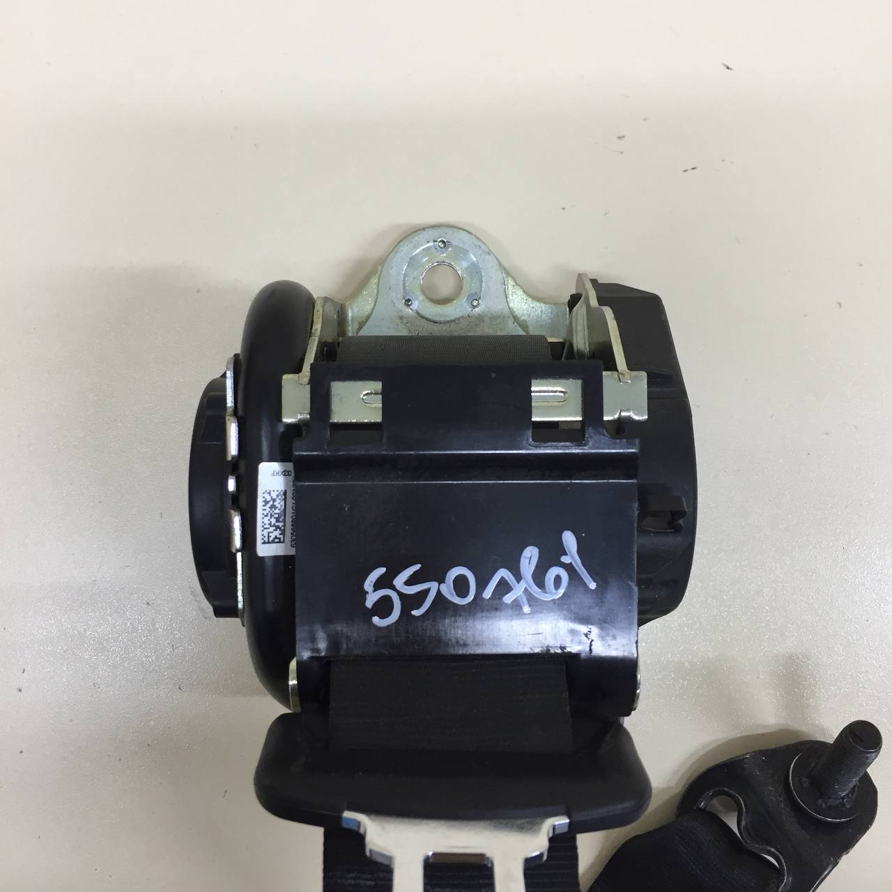 Ремень безопасности с пиропатроном Jaguar XE (760) 2014-2021