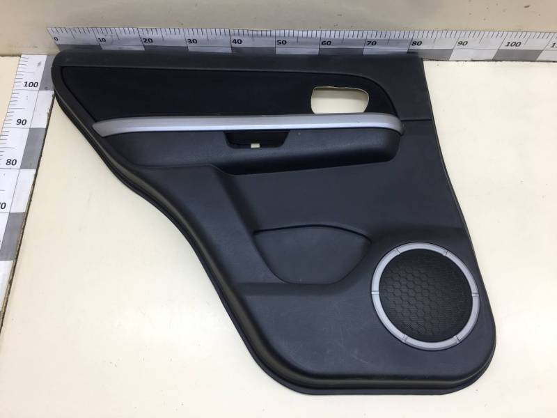 Обшивка двери задней левой Suzuki Grand Vitara 2005-2015