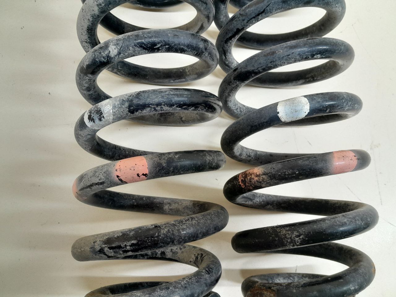 Пружина задняя Suzuki Grand Vitara 2005-2015