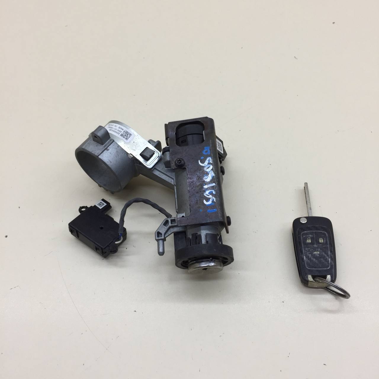 Замок зажигания Opel Astra J 2010-2017