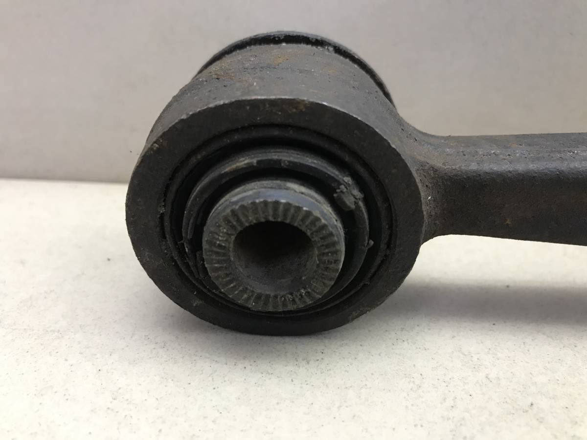 Рычаг передний левый Toyota Mark II  (X100) 1996-2000