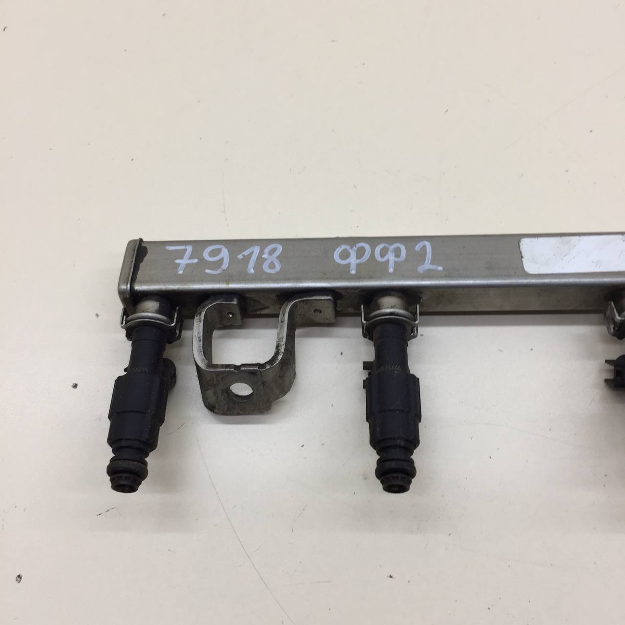 Рейка топливная (рампа) Ford Focus 2 (DA) 2005-2008