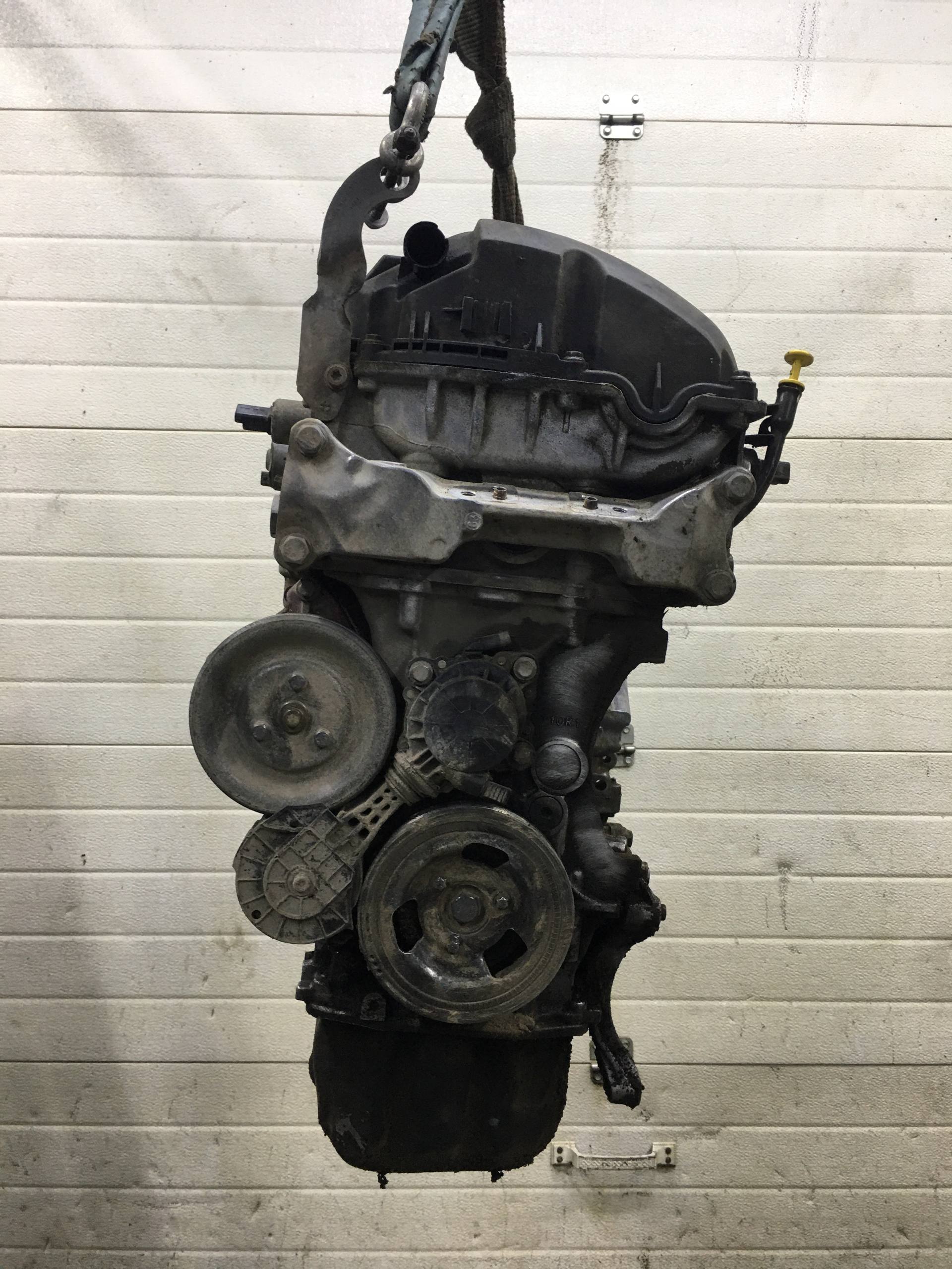 Двигатель Peugeot 208 2012>