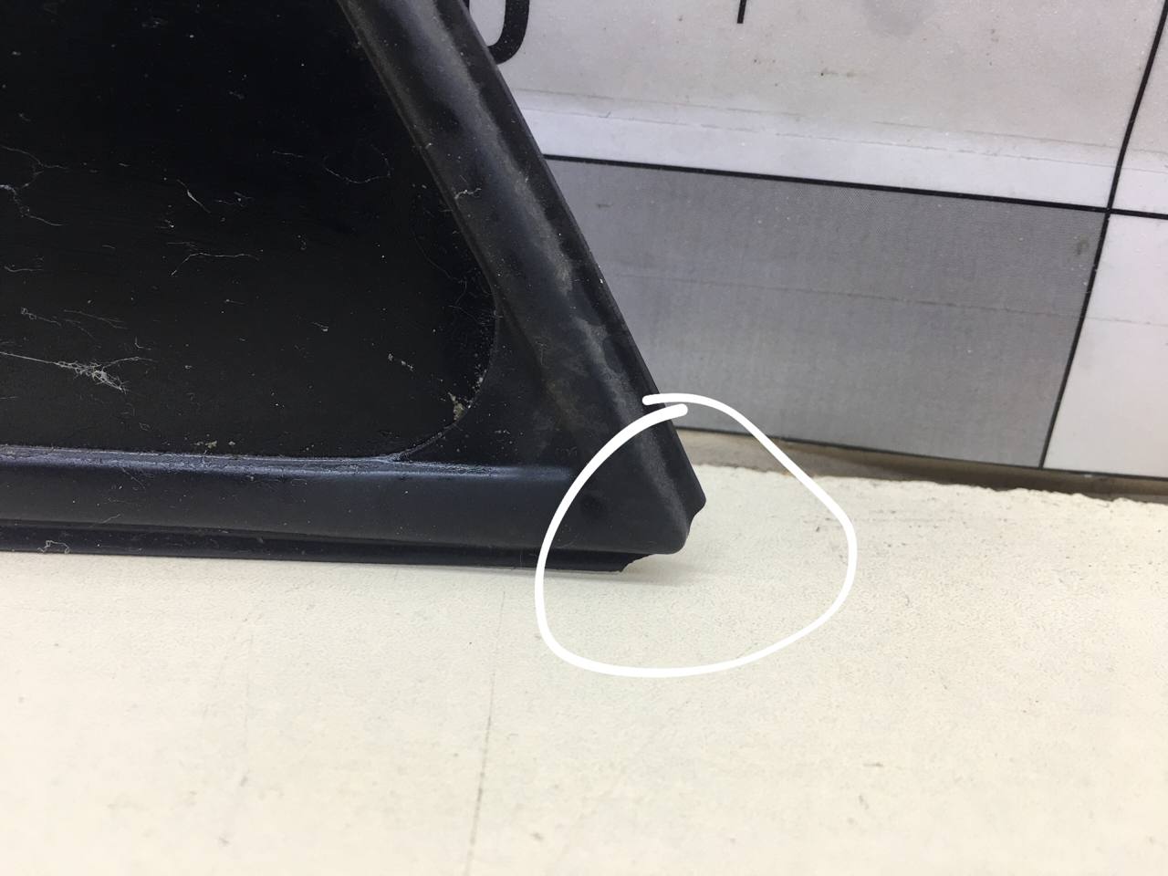 Стекло кузовное глухое левое Suzuki Grand Vitara 2005-2015