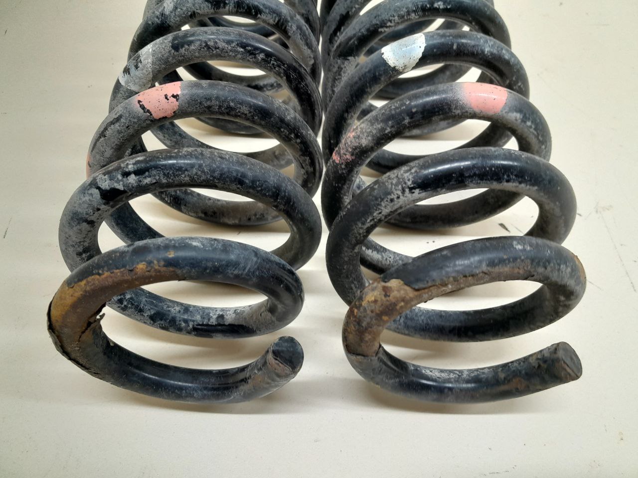 Пружина задняя Suzuki Grand Vitara 2005-2015