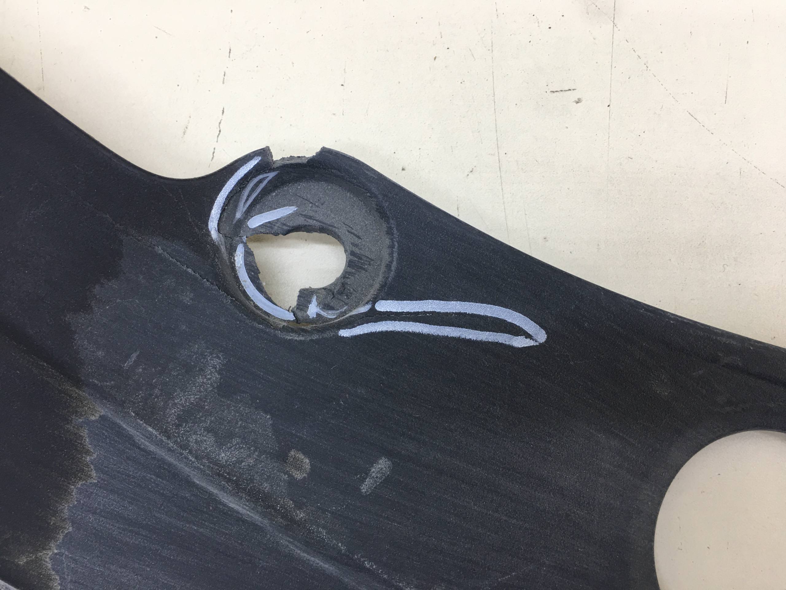 Кожух замка капота Mazda CX-5 (KF) 2017>