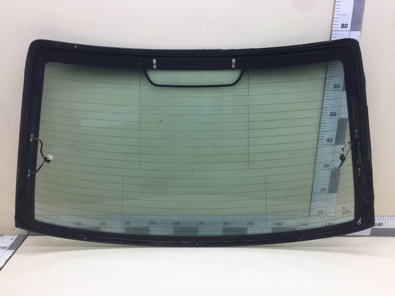 Стекло заднее BMW 3-series E46 1998-2005