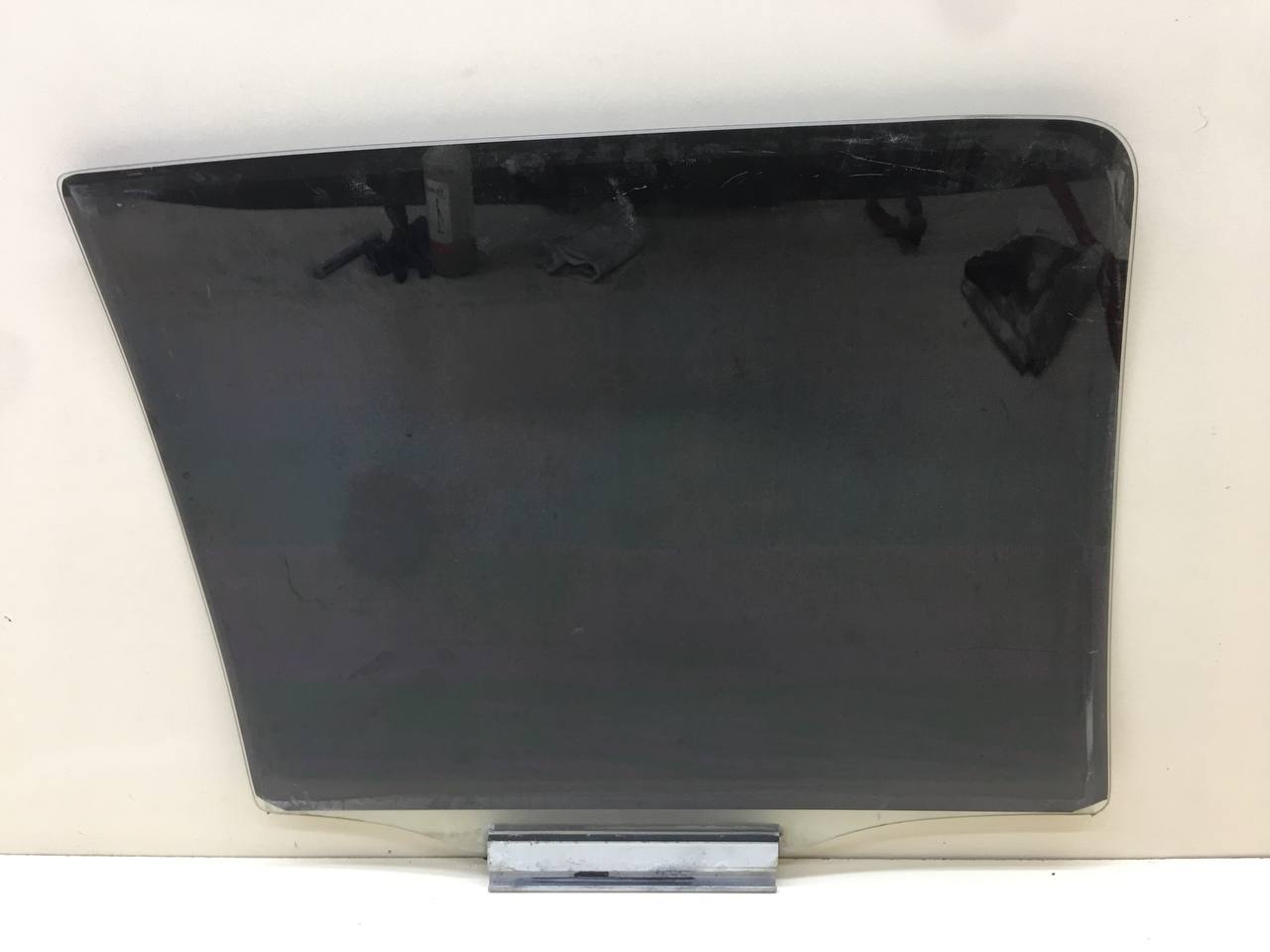 Стекло двери задней левой Daewoo Nexia (N150) 2008-2016