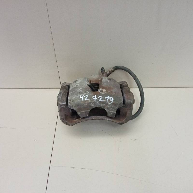 Суппорт передний правый Toyota Crown (S170) 1999-2003