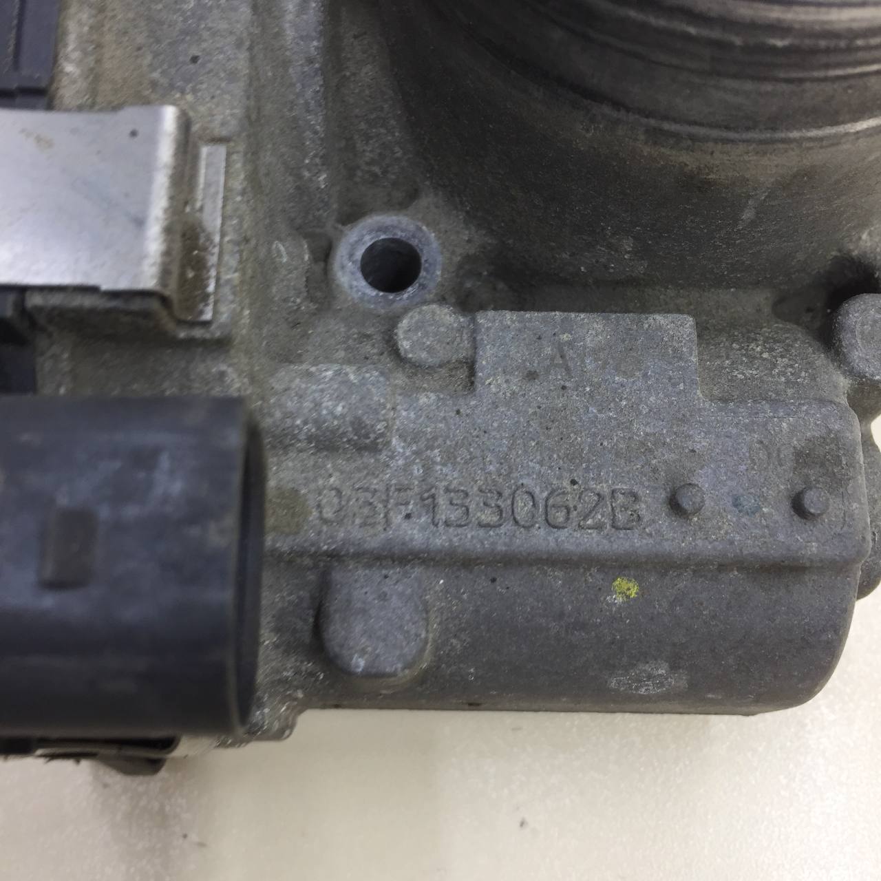 Заслонка дроссельная электрическая Skoda Rapid 2012-2020