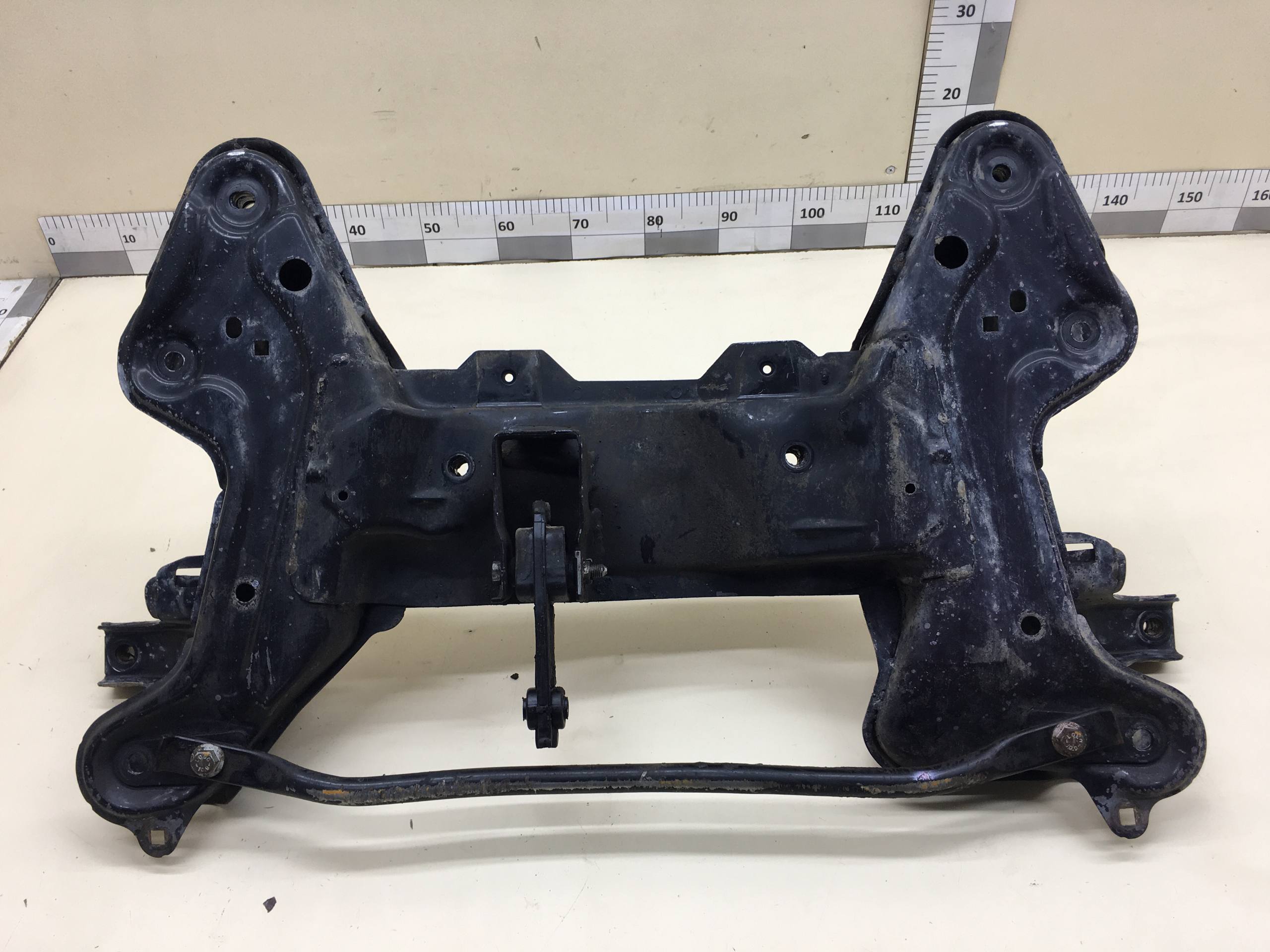 Балка подмоторная Peugeot 208 2012>