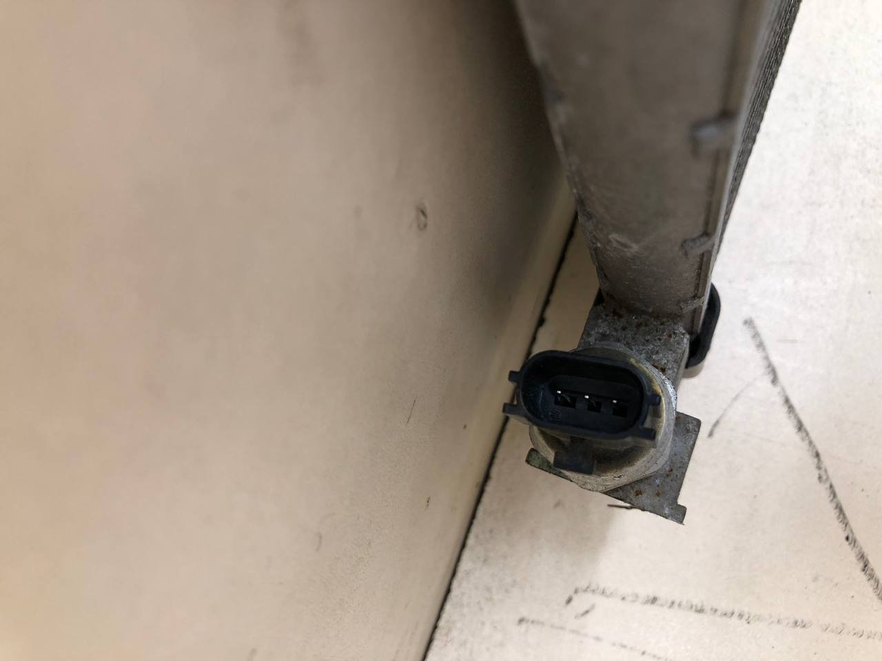 Радиатор кондиционера (конденсер) Nissan Juke (YF15) 2011-2020