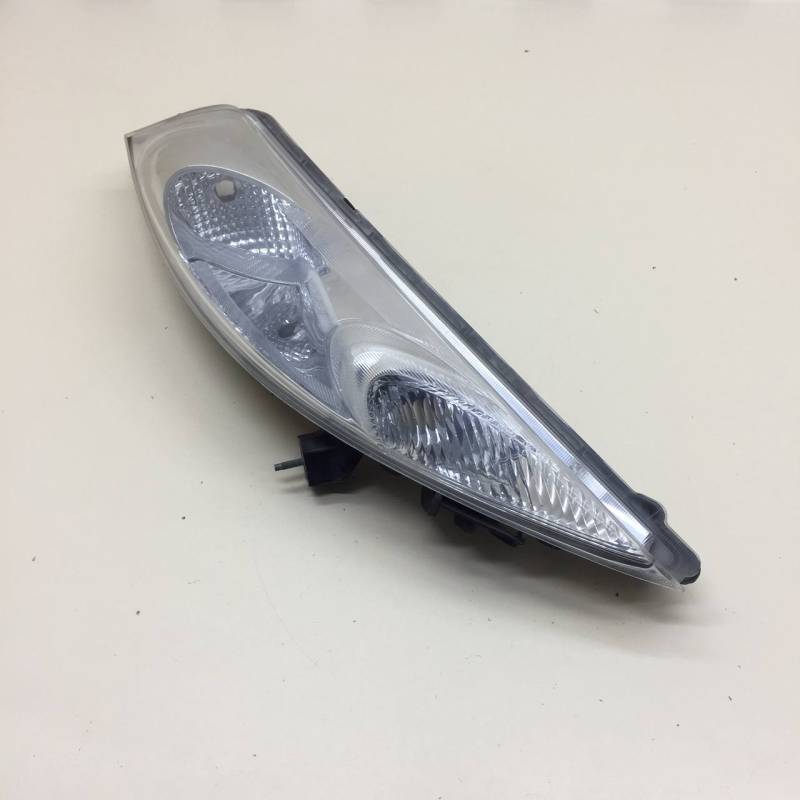 Указатель поворота правый Nissan Juke (YF15) 2011-2020