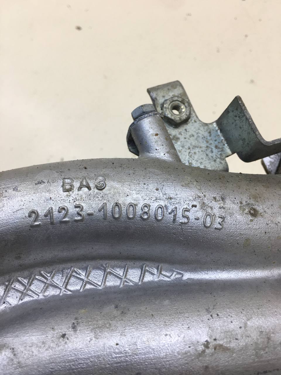 Коллектор впускной Lada  Niva Travel 2020>