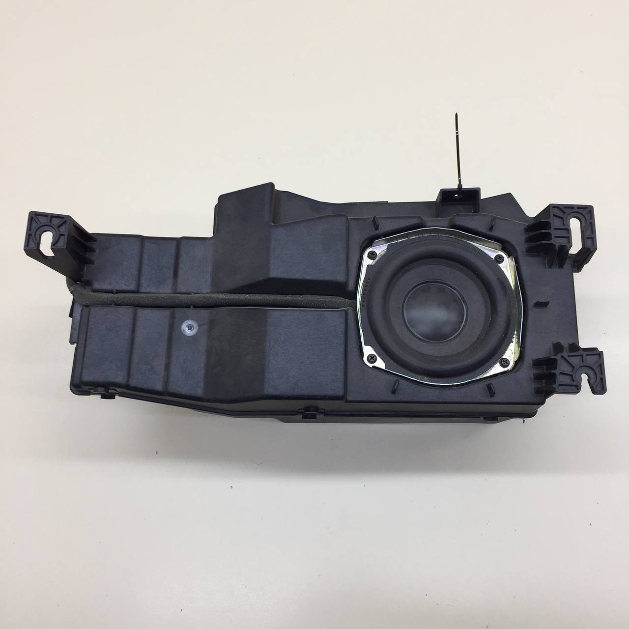 Сабвуфер Cadillac Escalade 3 2006-2014