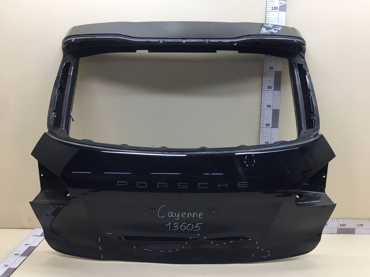 Дверь багажника Porsche Cayenne 2010-2017
