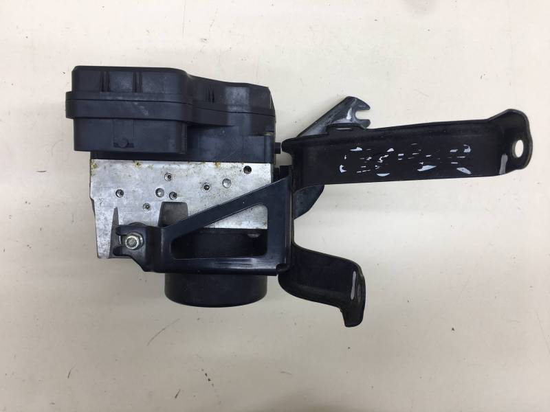 Блок ABS (насос) Subaru B9 Tribeca (WX/W10) 2004-2008