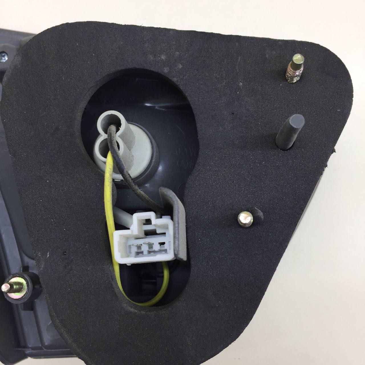 Фонарь задний внутренний правый Hyundai Elantra (HD) 2006-2010