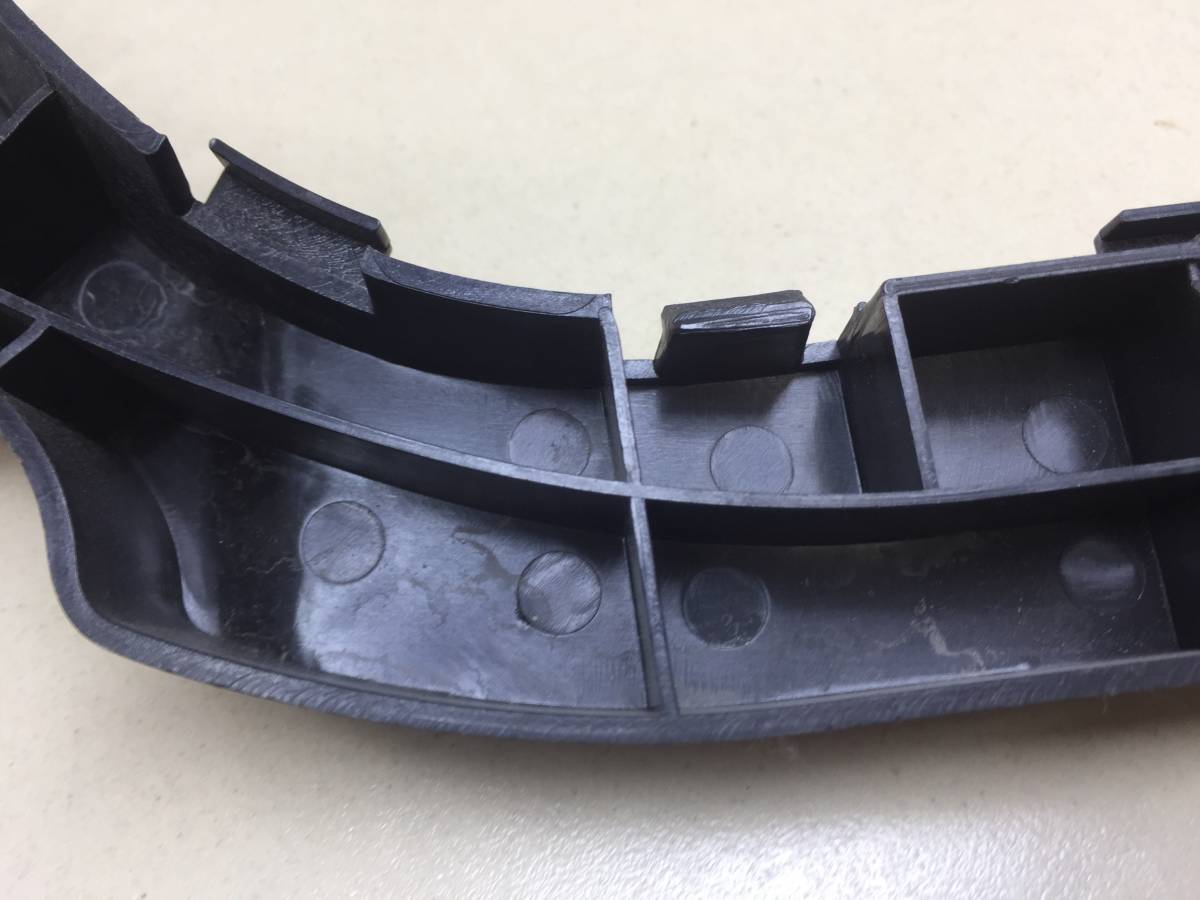 Кронштейн переднего бампера левый Lifan Smily 2008-2017