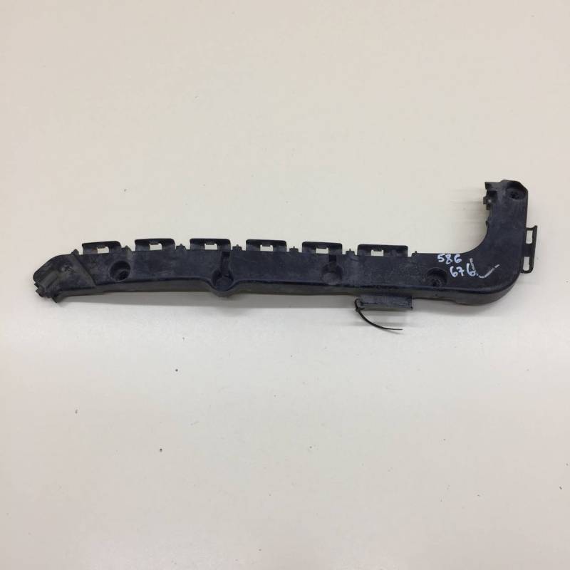 Кронштейн заднего бампера левый Jeep Grand Cherokee (WK2) 2010>