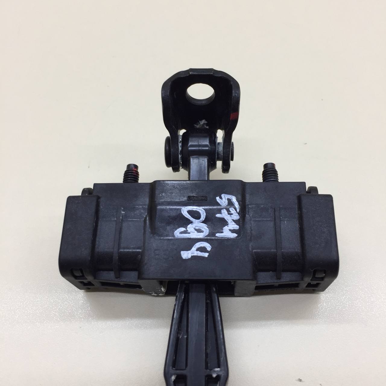 Ограничитель двери EXEED RX 2022>