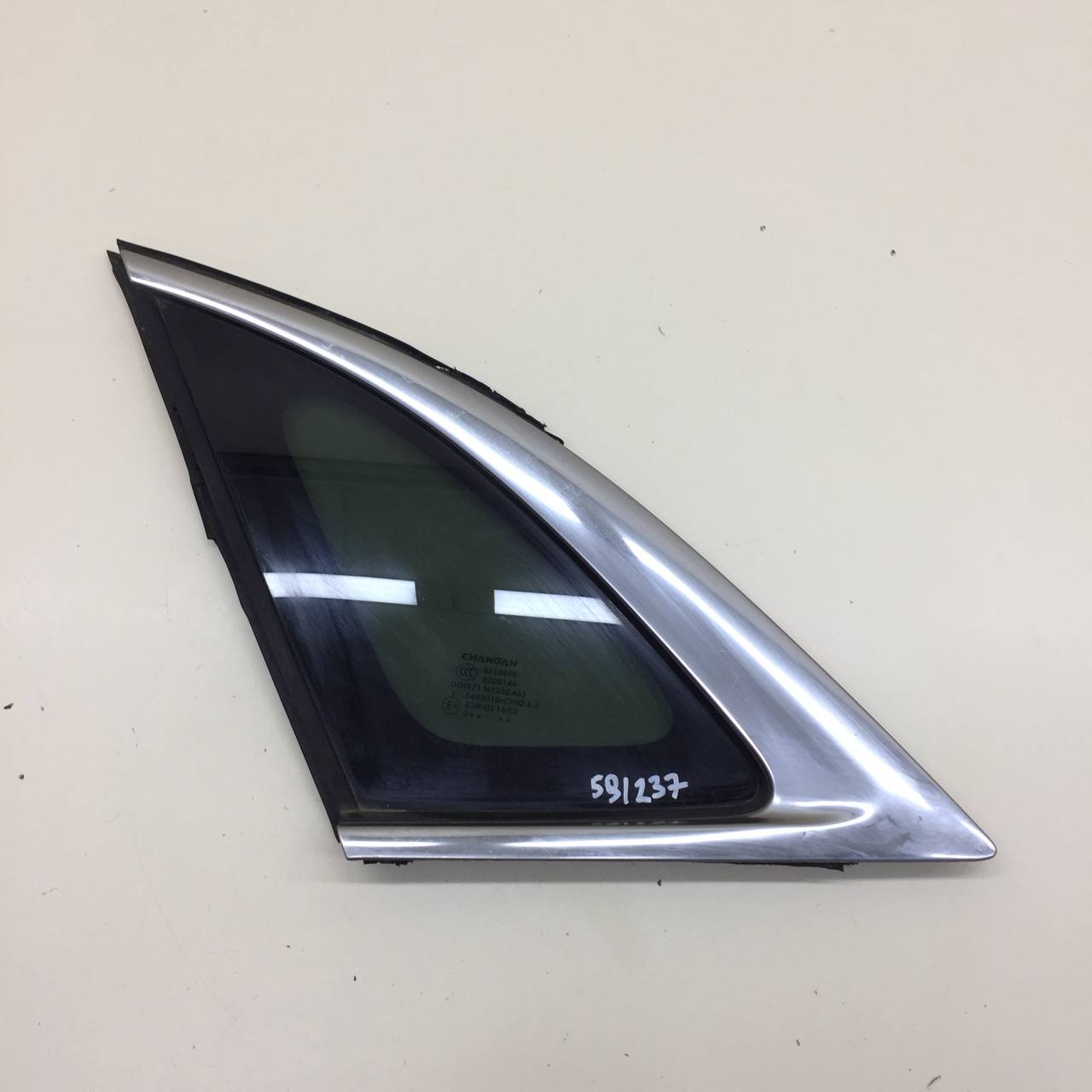 Стекло кузовное глухое левое Changan UNI-K 2020>