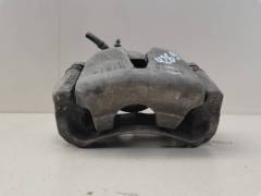 Суппорт передний левый Toyota Crown (S170) 1999-2003