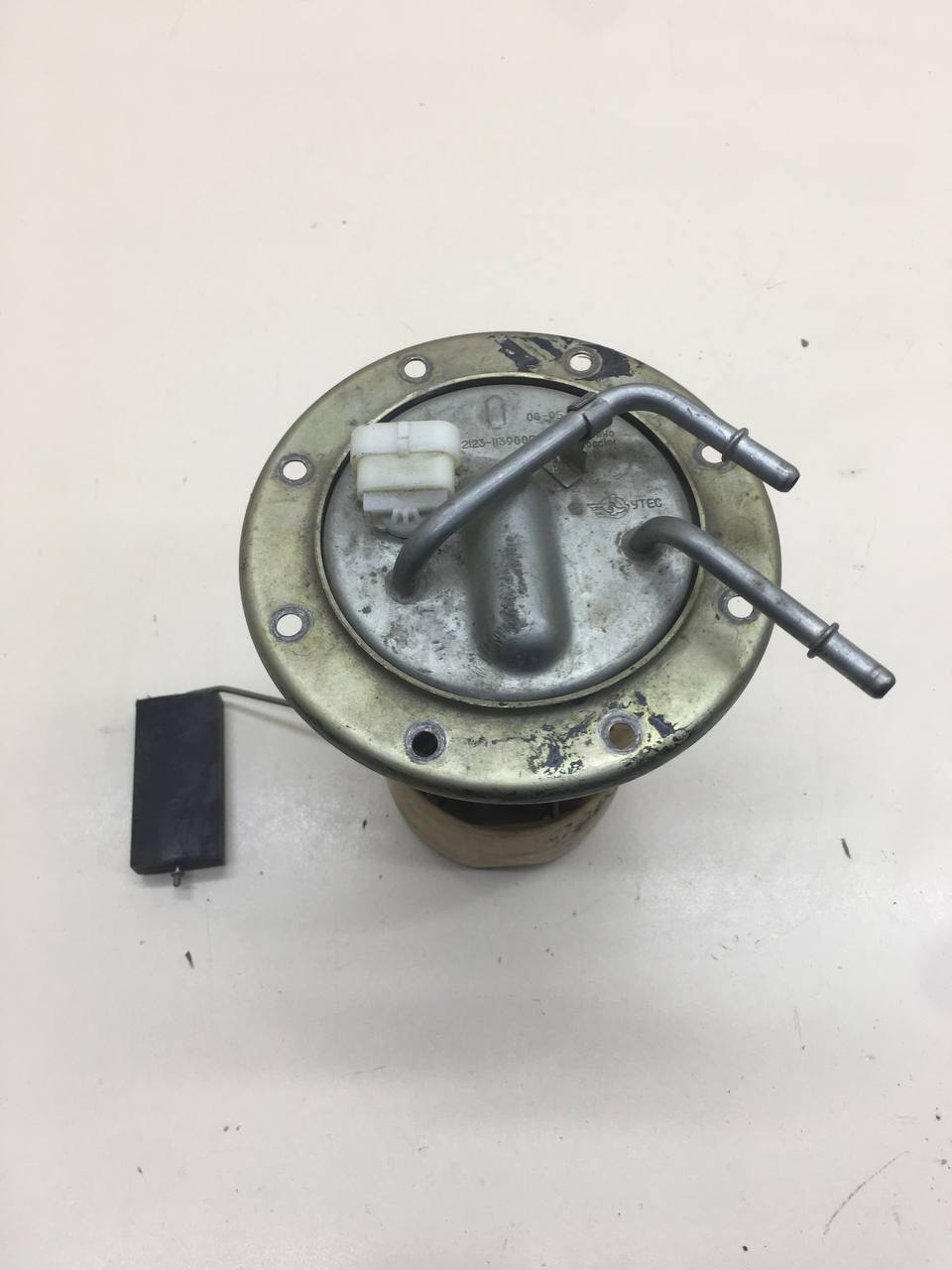 Насос топливный электрический Chevrolet Niva 2002-2009