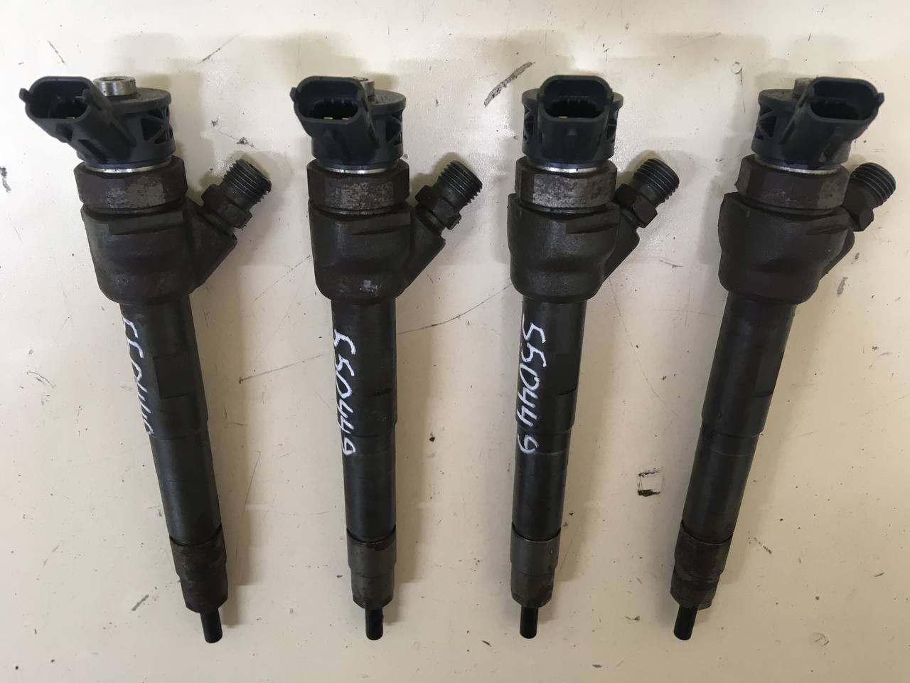 Форсунка дизельная электрическая Jaguar XE (760) 2014-2021